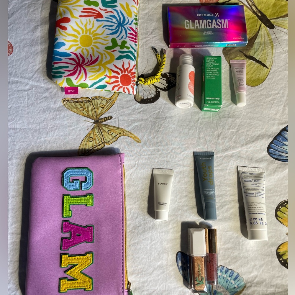 11 piece Ipsy lot